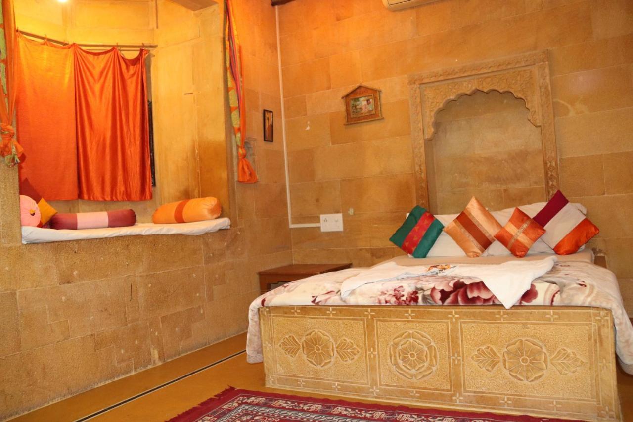 Hotel Pol Haveli Džaisalmér Exteriér fotografie