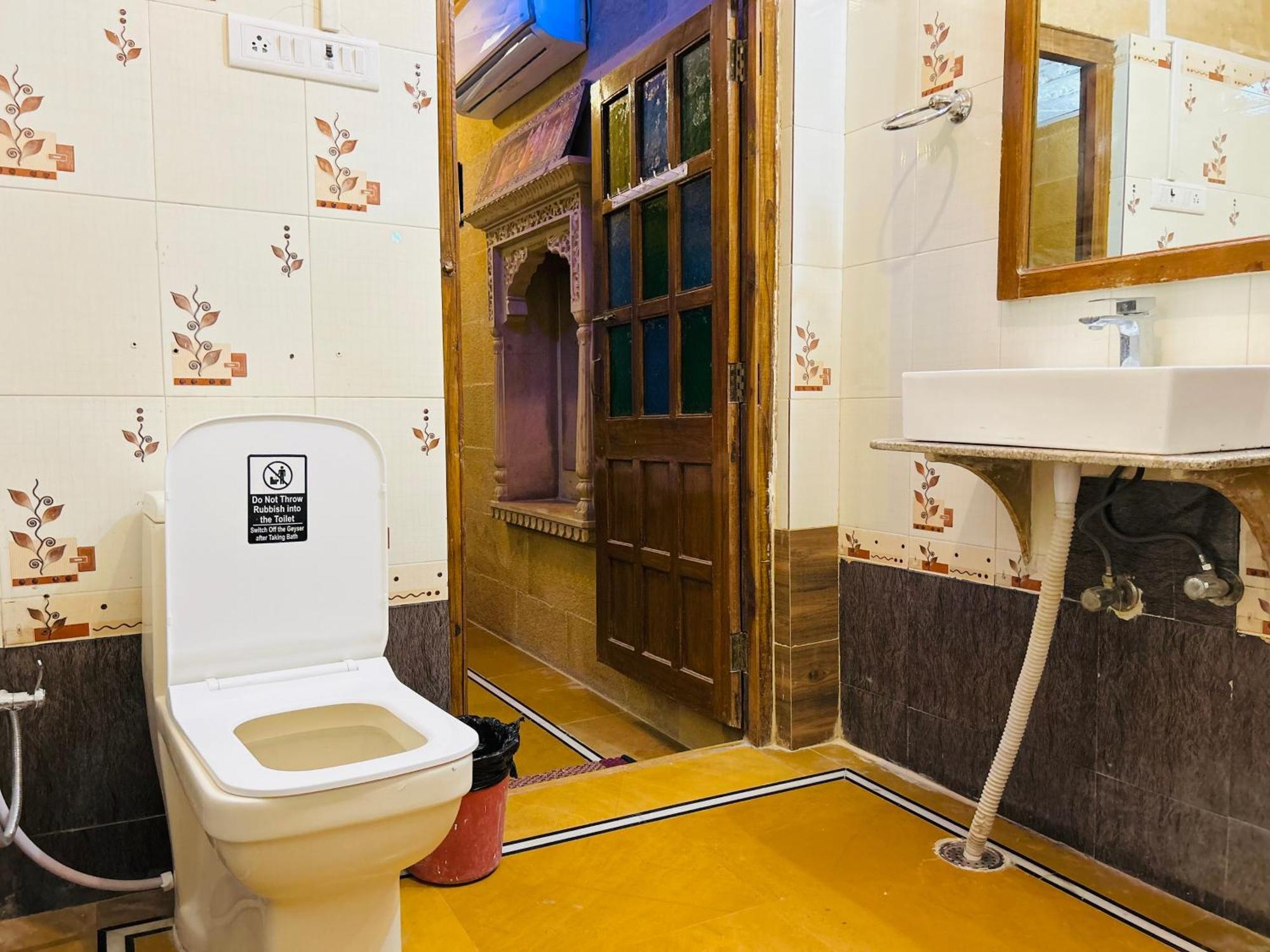 Hotel Pol Haveli Džaisalmér Exteriér fotografie
