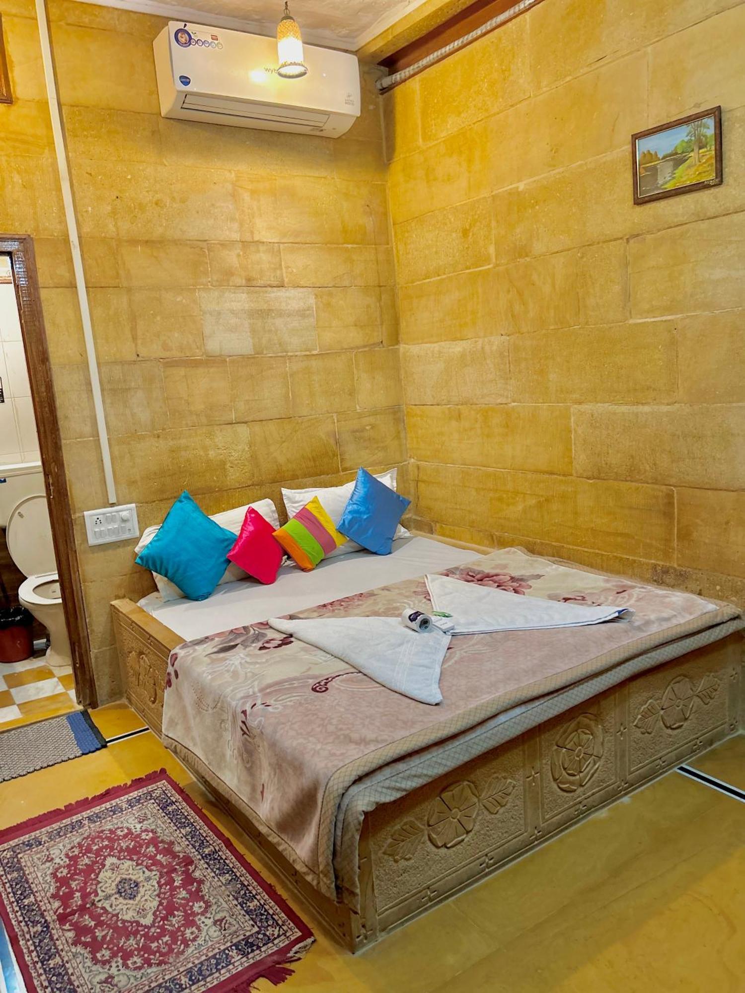 Hotel Pol Haveli Džaisalmér Exteriér fotografie