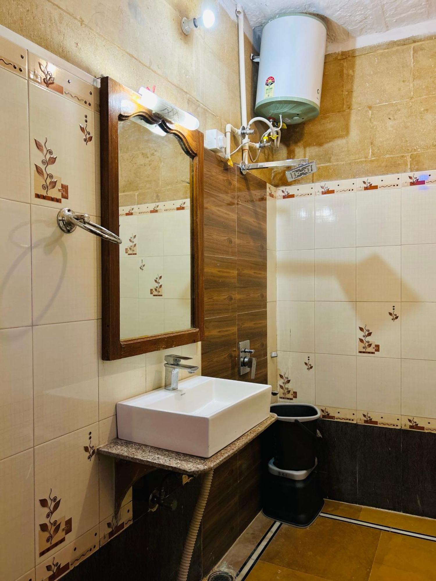 Hotel Pol Haveli Džaisalmér Exteriér fotografie