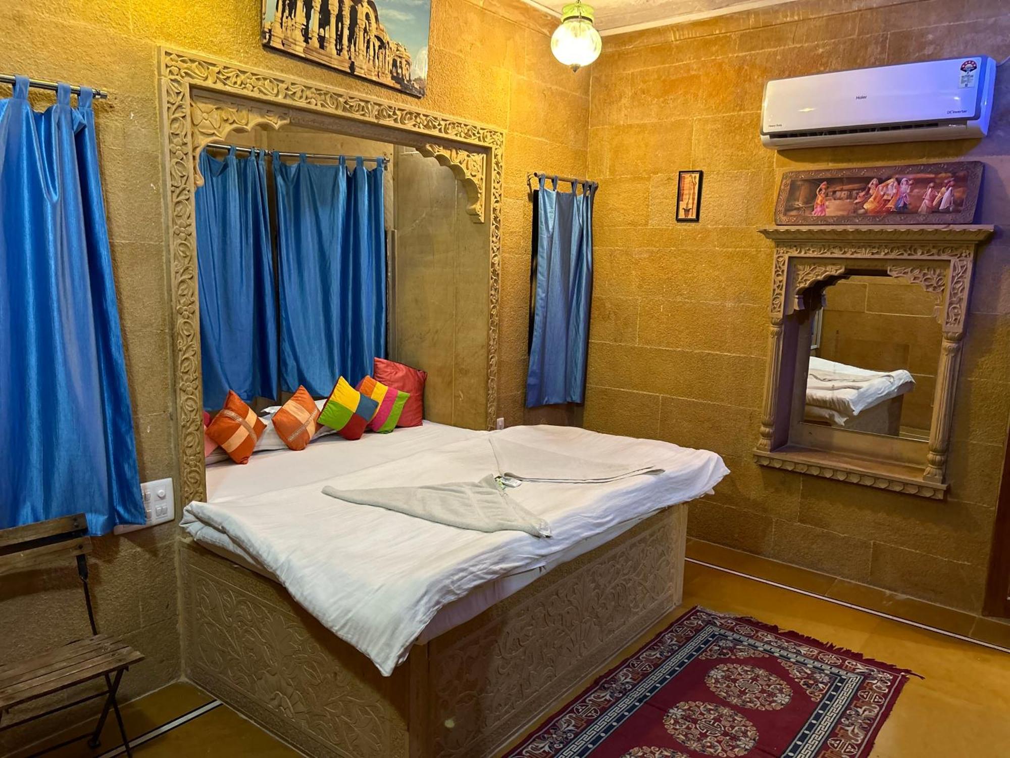 Hotel Pol Haveli Džaisalmér Exteriér fotografie