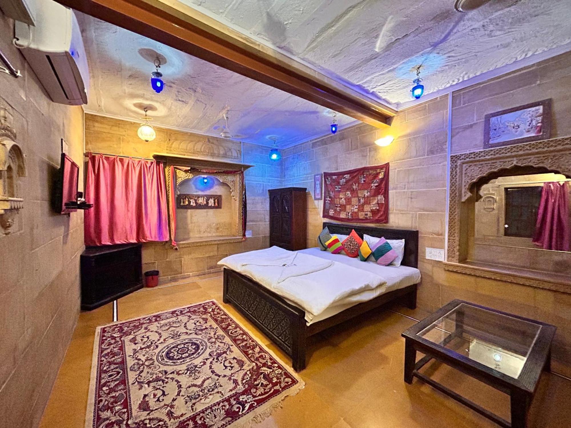 Hotel Pol Haveli Džaisalmér Exteriér fotografie